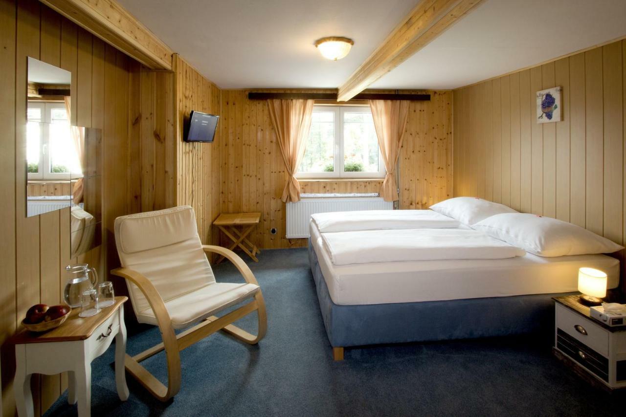 Rodinny Hotel Kaiser Desna  Luaran gambar