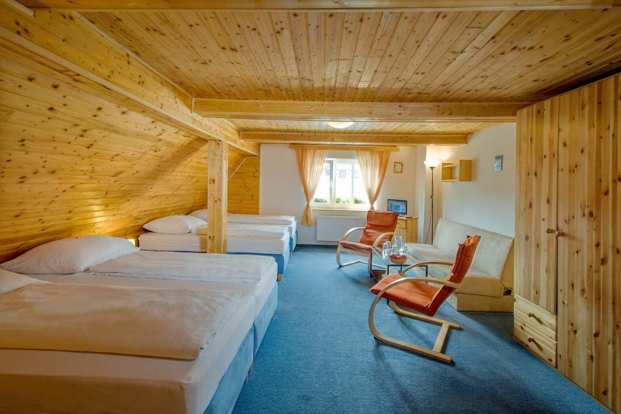 Rodinny Hotel Kaiser Desna  Luaran gambar